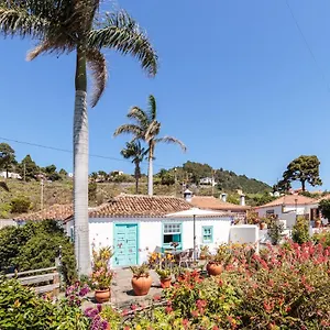 https://casa-rural-priscila.in-canary-islands.com